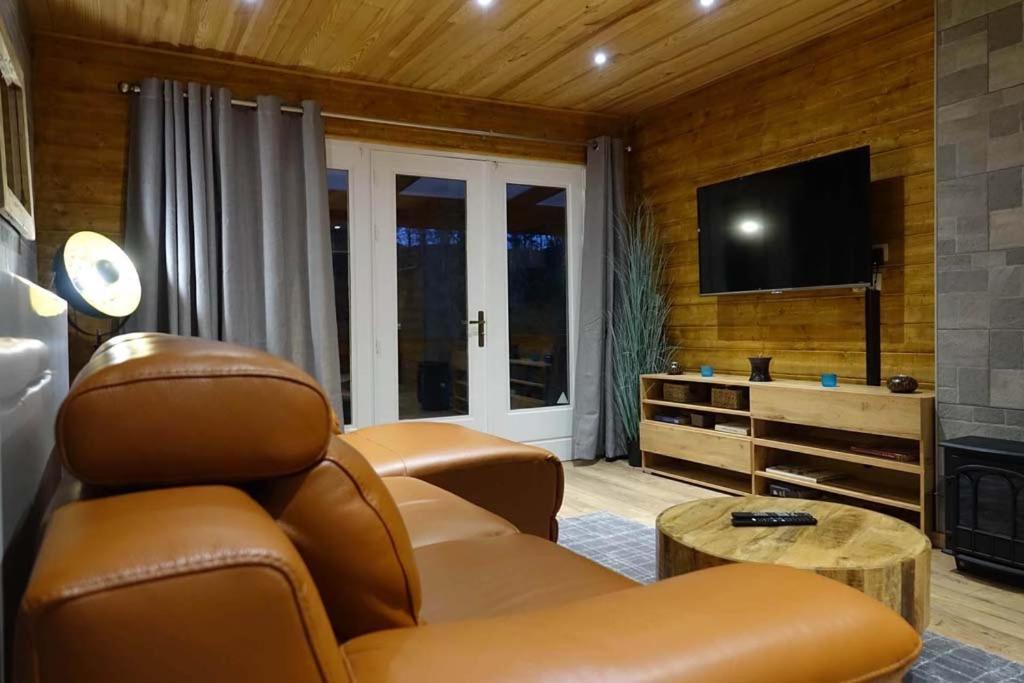 Le Chalet De Hermeton Hastiere-par-dela Exterior photo