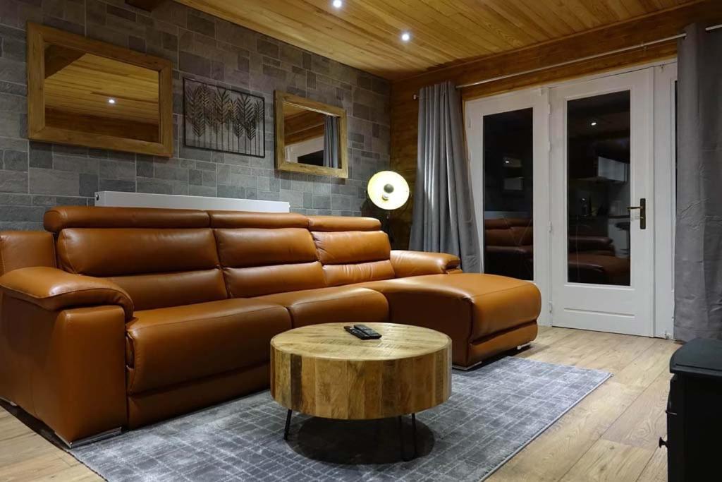 Le Chalet De Hermeton Hastiere-par-dela Exterior photo