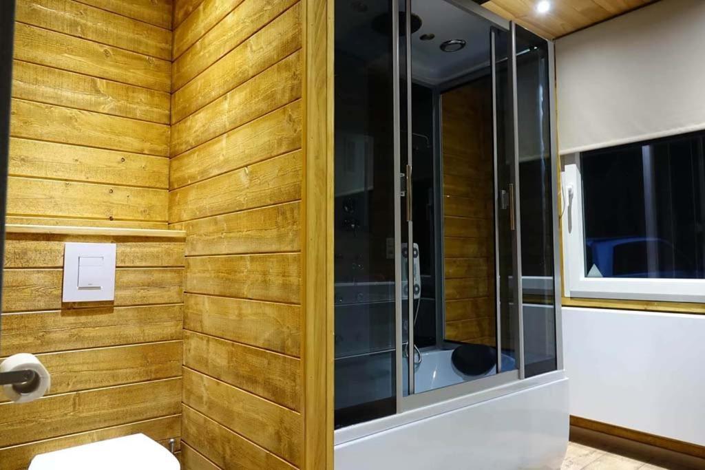 Le Chalet De Hermeton Hastiere-par-dela Exterior photo