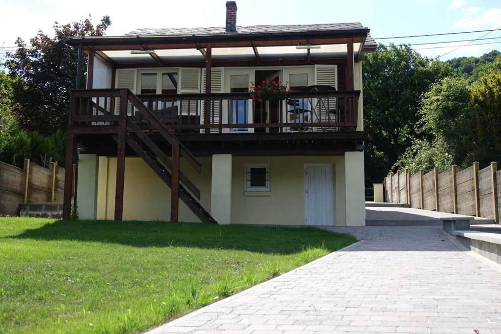 Le Chalet De Hermeton Hastiere-par-dela Exterior photo
